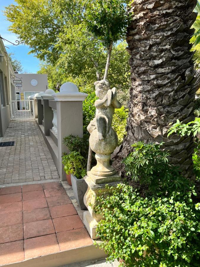 Somerset West Garden Apartments 1 Exterior photo